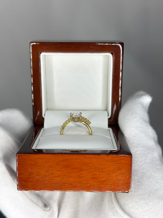 Luna Engagement Ring (Ready to Ship)